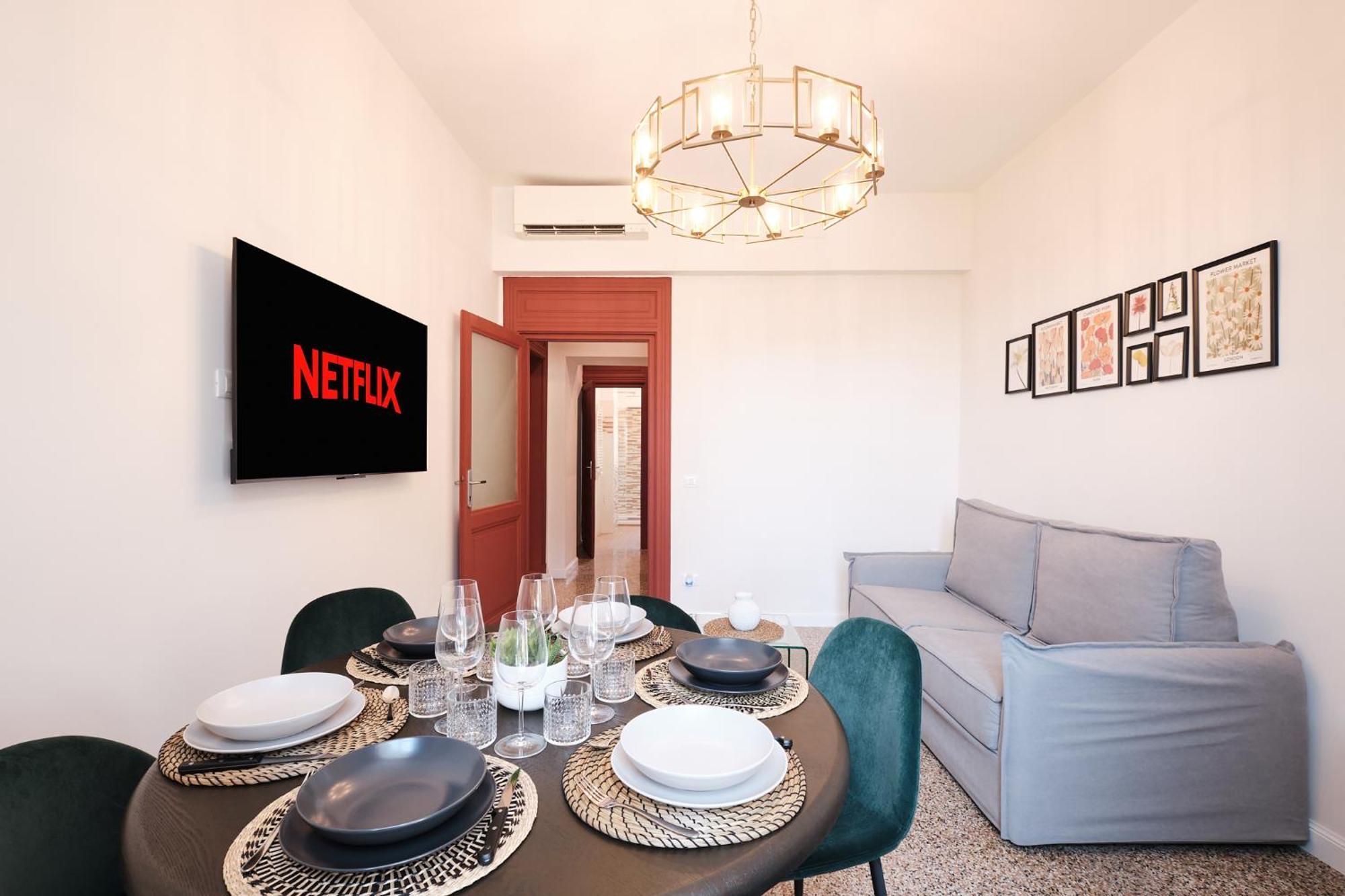 Elegant With View Of Castel Sant'angelo Apartment Rome
