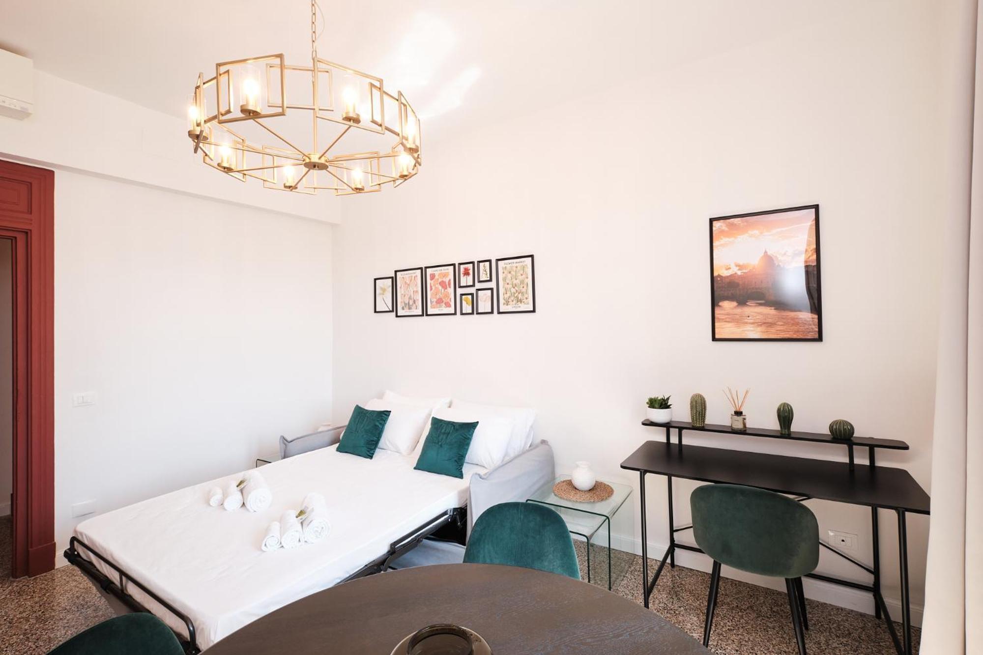 Elegant With View Of Castel Sant'angelo Roma